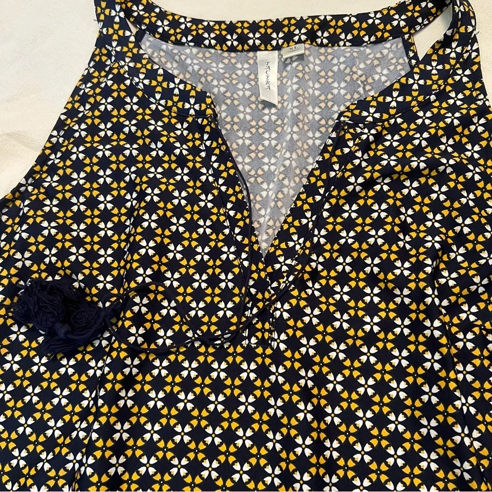 Black and Yellow Geometric Maxi Dress - Picture 4 of 12